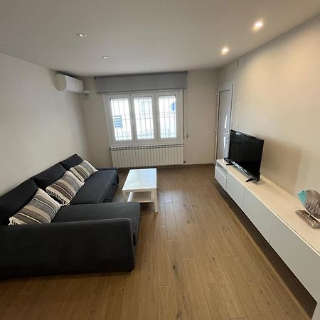 Apartamento En La Playa. Free Parking. Free Wifi L' Escala Luaran gambar